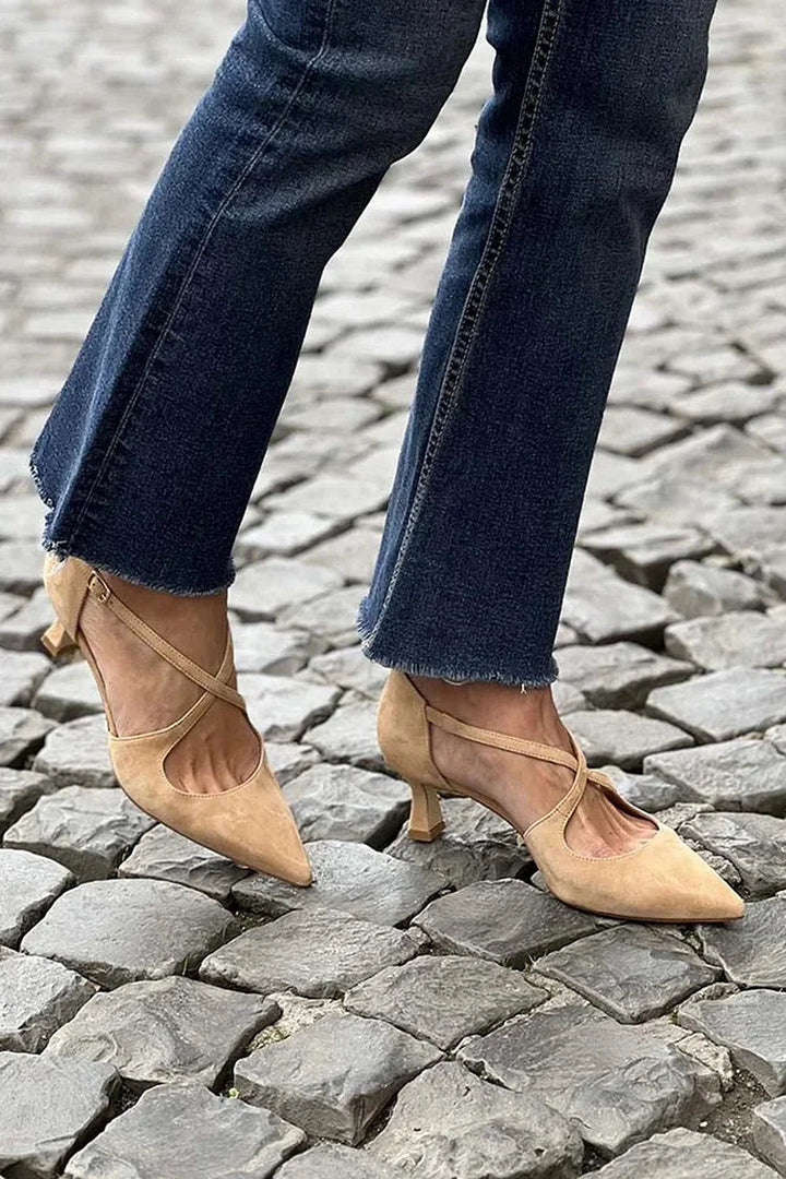 Talons bas kaki à bout pointu unis avec boucle et brides croisées