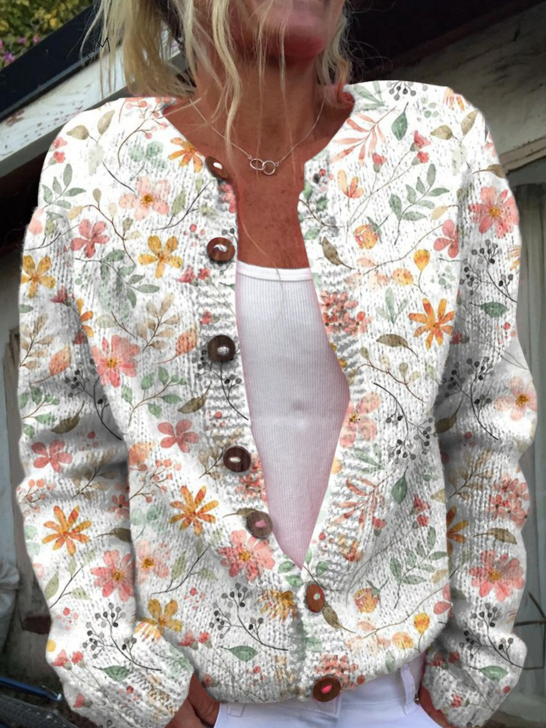 Greta | Cardigan en tricot floral aquarelle avec boutons en bois