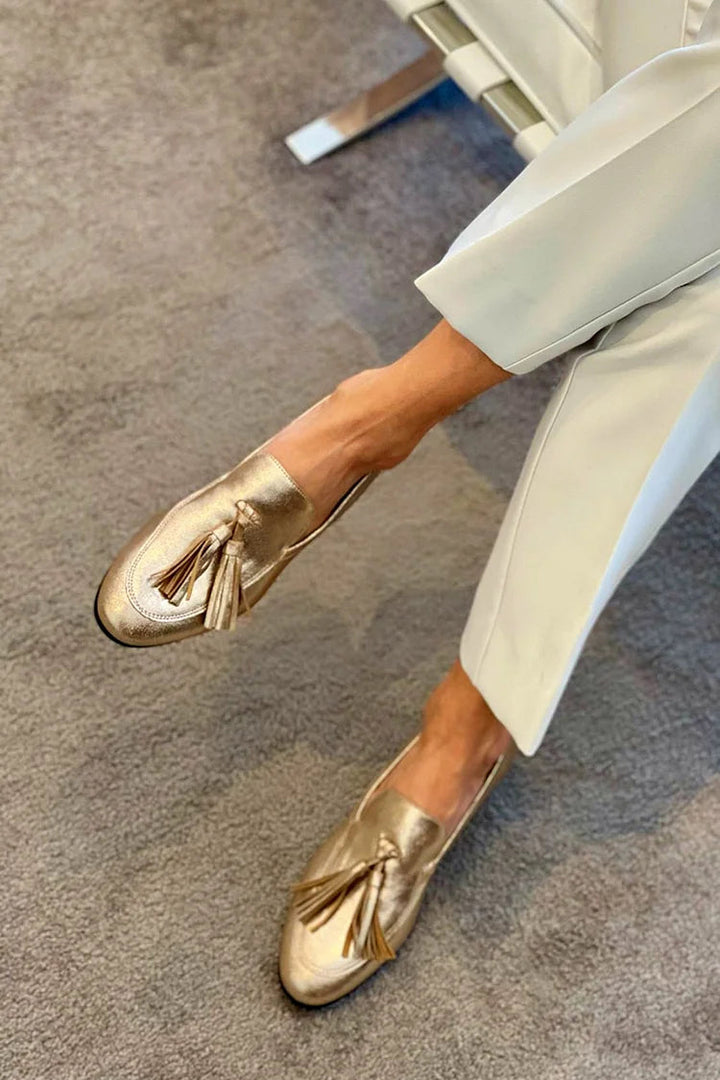 Mocassins brillants métallisés Or avec coutures visibles