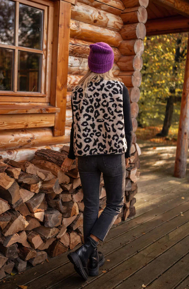 ASTRID | Le Gilet Léopard