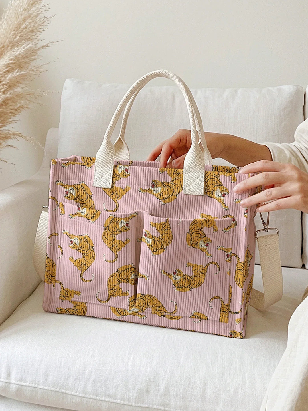 Ségolène | Sac cabas en velours côtelé félins sur fond rose