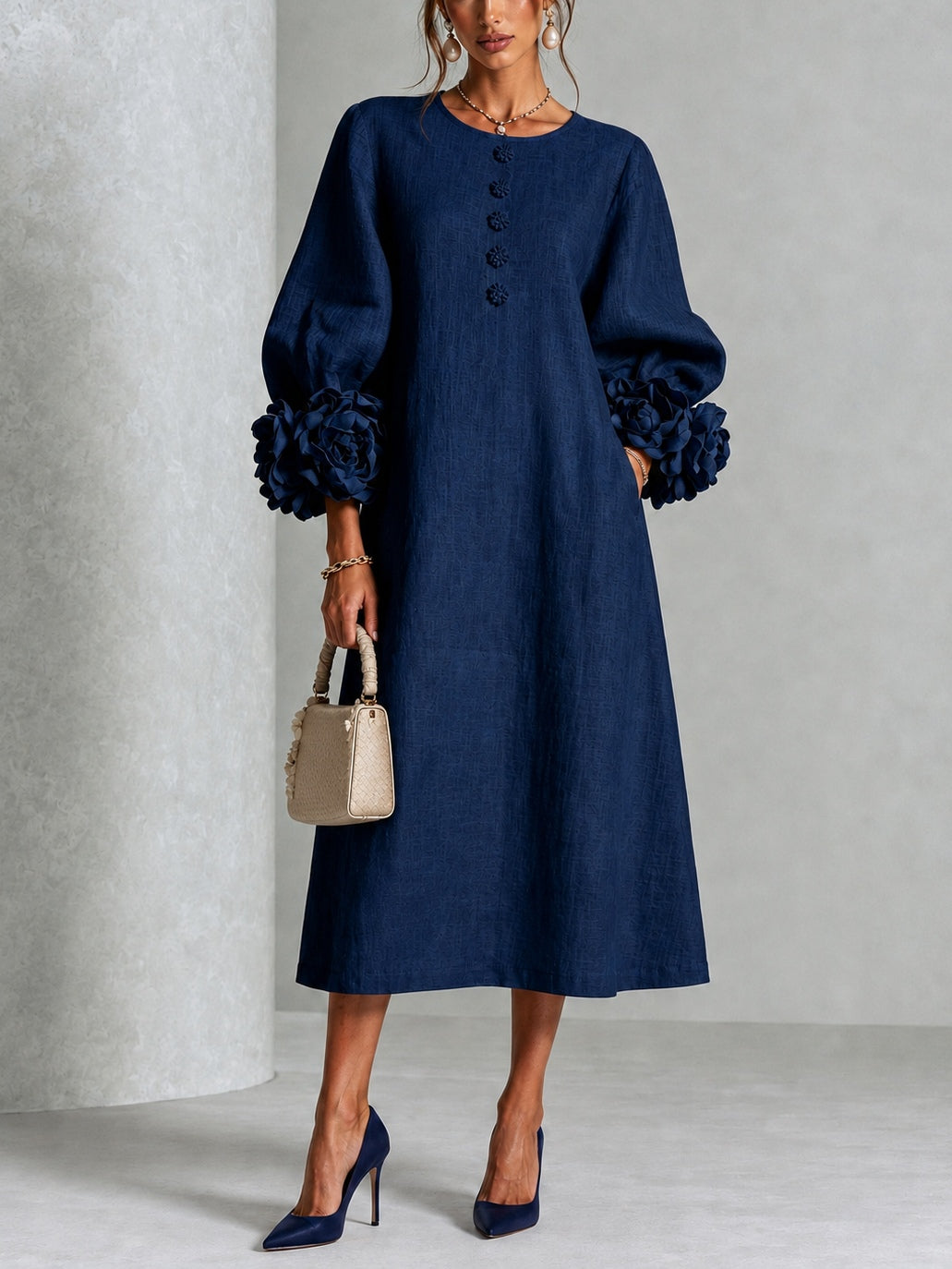 Clarisse | Robe midi à manches bouffantes et boutons fleuris