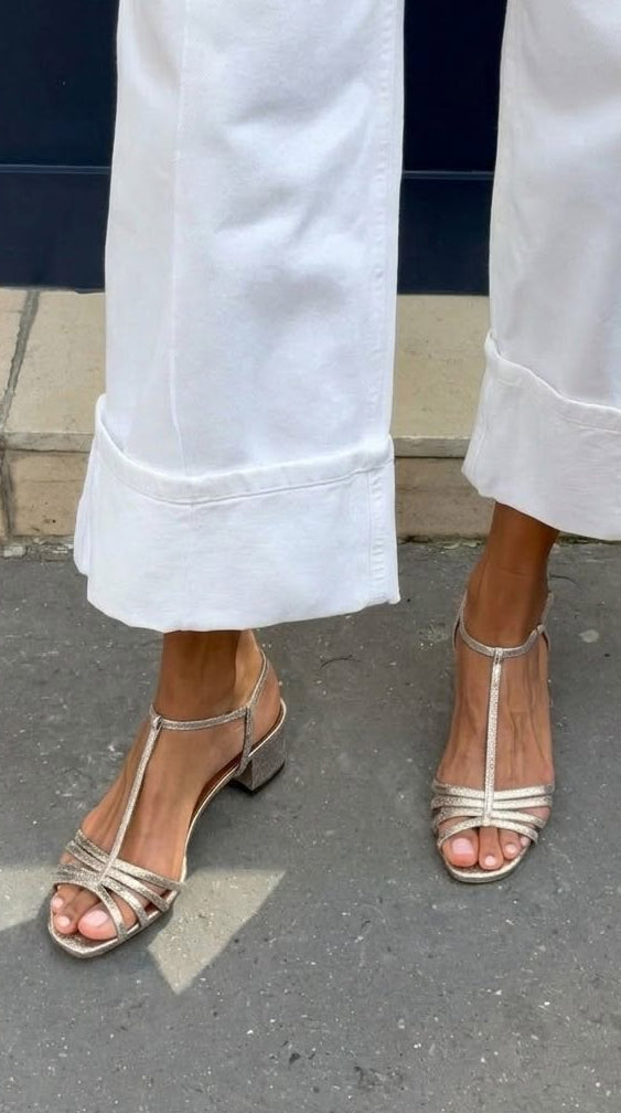 Sandales métalliques avec boucle, bride en T et talon bloc