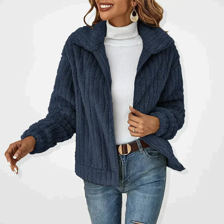 Alexandrine | Veste zippée douce à larges côtes