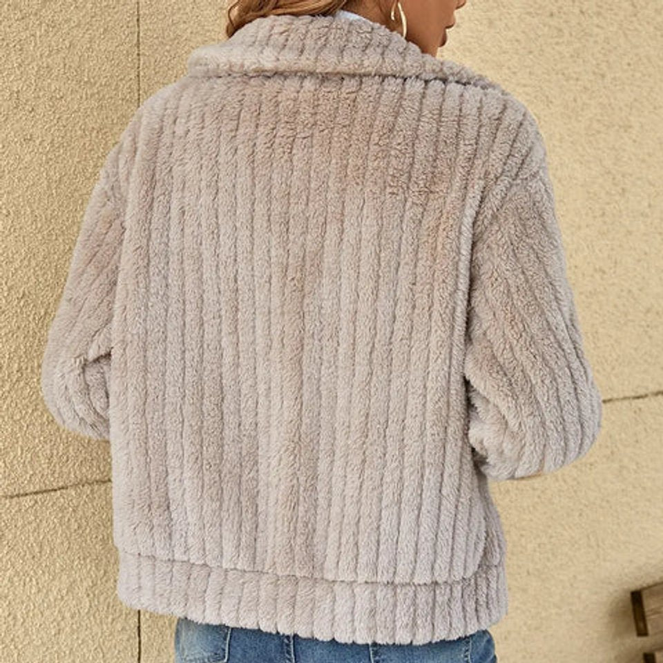 Alexandrine | Veste zippée douce à larges côtes