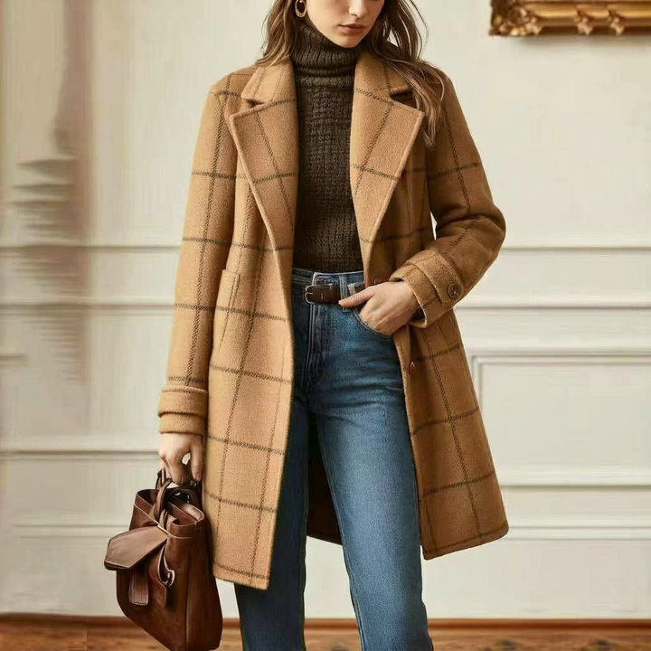 Clémentine | Manteau long à grands carreaux et revers
