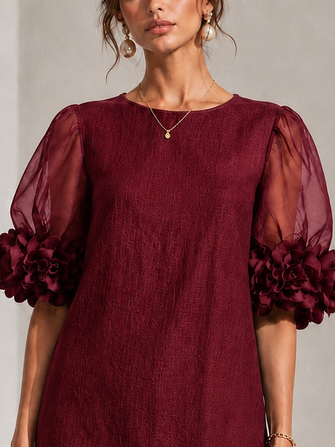 Janelle | Robe courte à manches transparentes et poignets fleuris