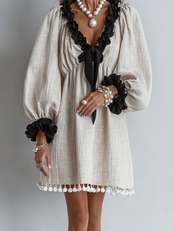 Lorélie | Robe courte à volants contrastés et manches bouffantes