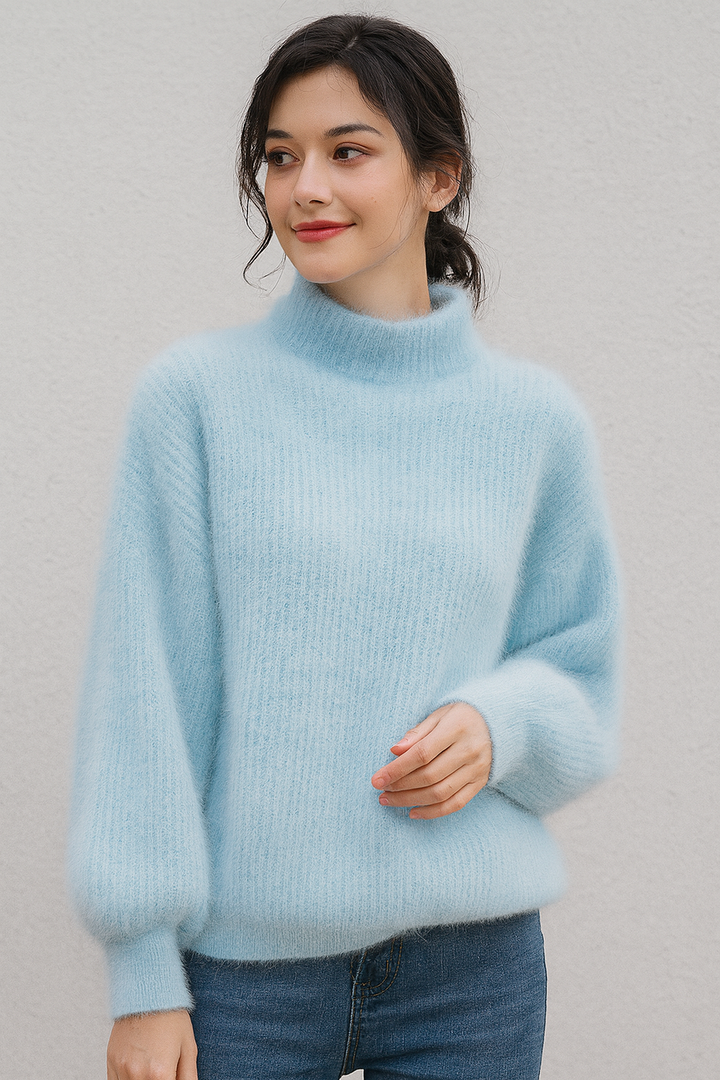 Ludmila | Pull duveteux à col roulé taille unique
