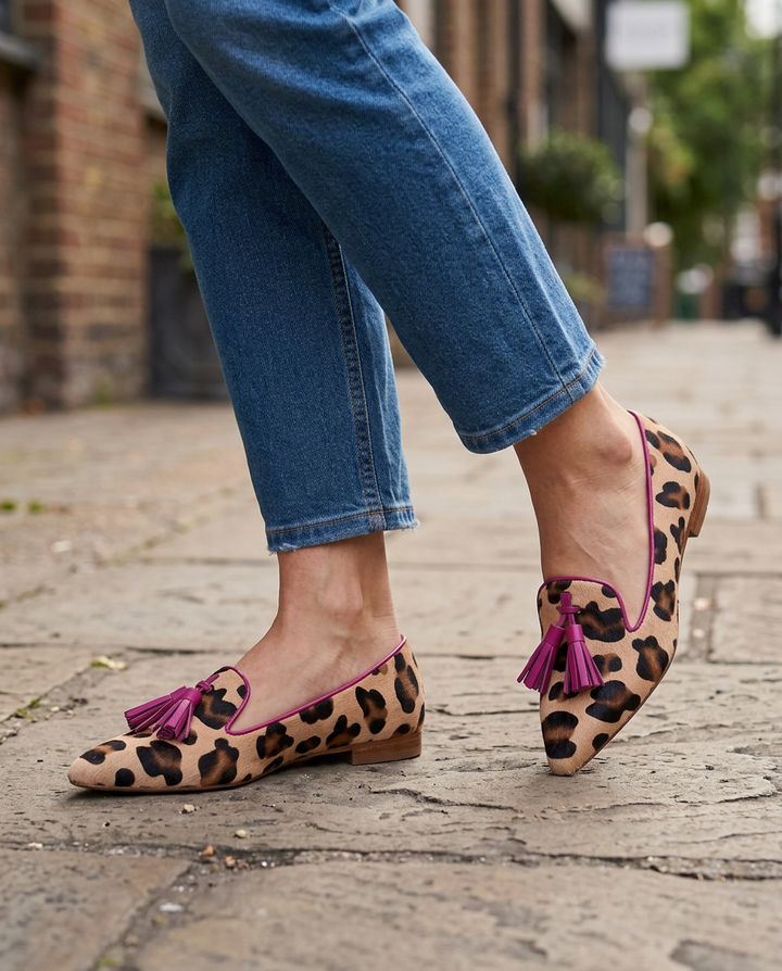 Ginette | Mocassins pointus léopard à pampilles fuchsia
