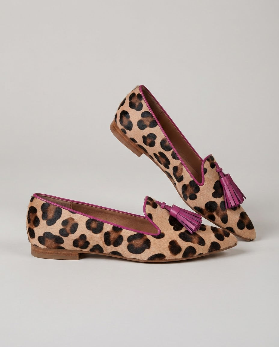 Ginette | Mocassins pointus léopard à pampilles fuchsia