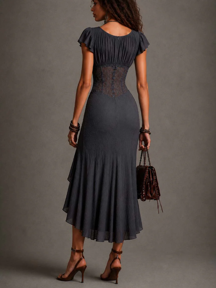 Camélia | Robe midi en dentelle à décolleté en V