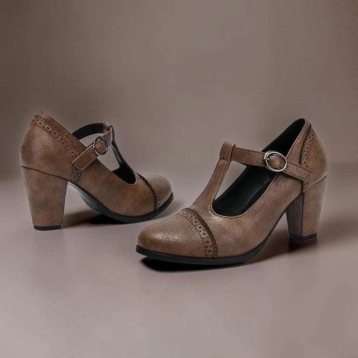 Paulette | Escarpins perforés à bride en T